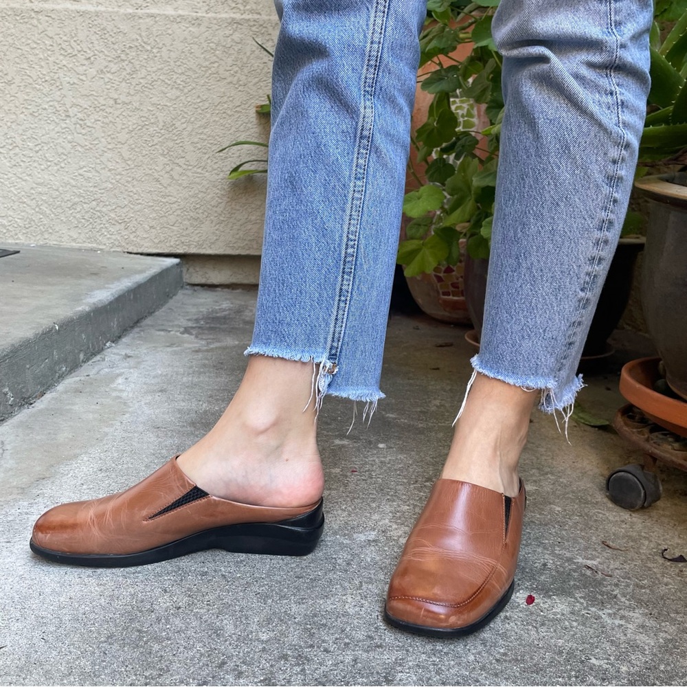Vintage reddish brown 1803 leather shoes